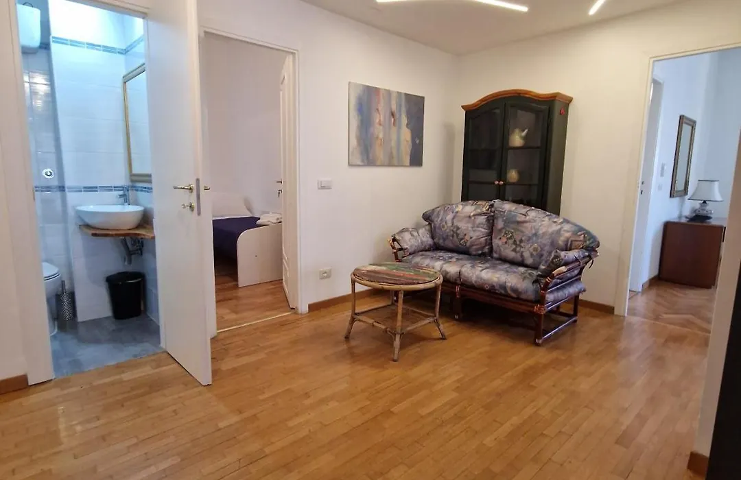 Ponte Lungo Guest House-1